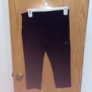Cropped Nike leggings Size M
